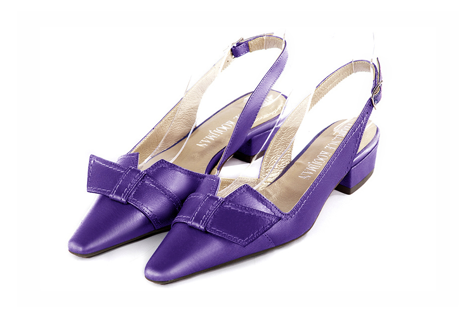 Women's amethyst purple elegant slingback heels, with a bow on the front. Tapered toe. Low block heels - Front view